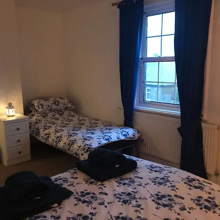 度假居 Coastguards *